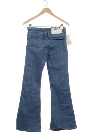 Γυναικείο Τζίν Cross Jeans, Μέγεθος M, Χρώμα Μπλέ, 97% βαμβάκι, 3% ελαστάνη, Τιμή 25,33 €
