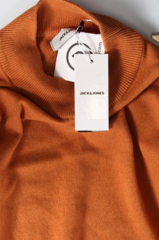 Мъжки пуловер Jack & Jones, Размер XS, Цвят Бежов, Цена 135,00 лв.