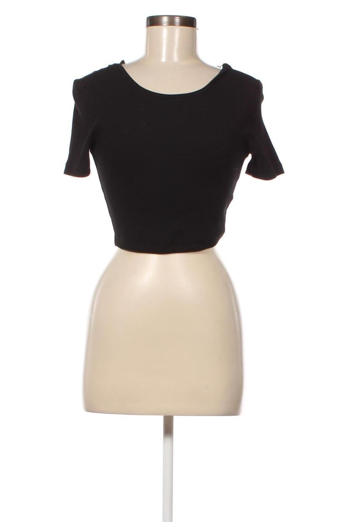 Γυναικεία μπλούζα ONLY, Μέγεθος S, Χρώμα Μαύρο, 95% βαμβάκι, 5% ελαστάνη, Τιμή 29,69 €