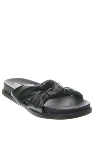 Pantofle New Look, Velikost 40, Barva Černá, Cena  261,00 Kč