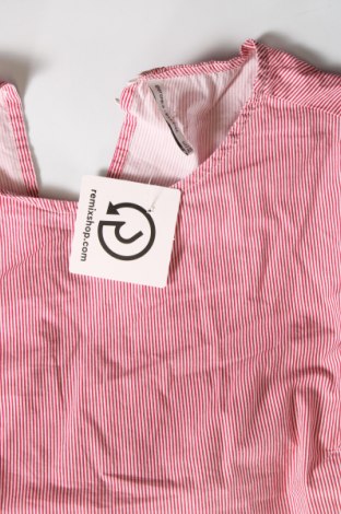 Дамска блуза Bershka, Размер XS, Цвят Многоцветен, Цена 5,87 лв.