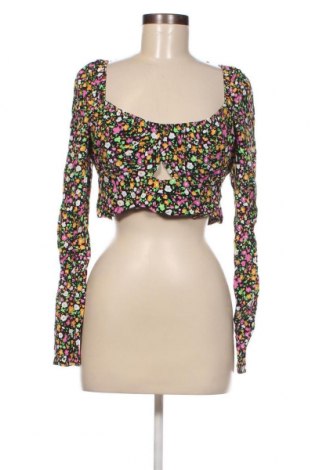 Γυναικεία μπλούζα Bershka, Μέγεθος L, Χρώμα Πολύχρωμο, Τιμή 2,47 €