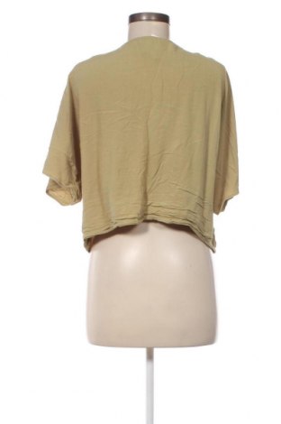 Дамска блуза Bershka, Размер L, Цвят Зелен, Цена 15,12 лв.