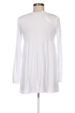 Damen Shirt Boohoo, Größe M, Farbe Weiß, Preis 15,98 €