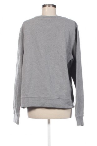 Дамска блуза Calvin Klein, Размер XL, Цвят Сив, Цена 41,79 лв.