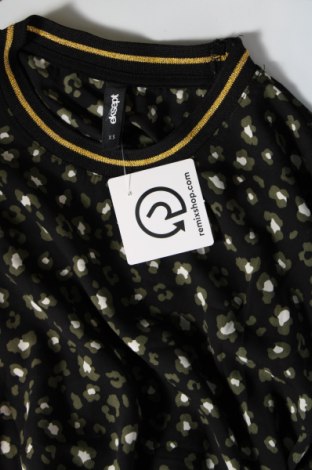 Γυναικεία μπλούζα Eksept, Μέγεθος XS, Χρώμα Πολύχρωμο, Τιμή 2,52 €