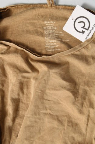 Damen Shirt Essentials, Größe L, Farbe Beige, Preis € 13,22