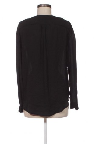 Γυναικεία μπλούζα Gina Tricot, Μέγεθος S, Χρώμα Μαύρο, Τιμή 3,16 €