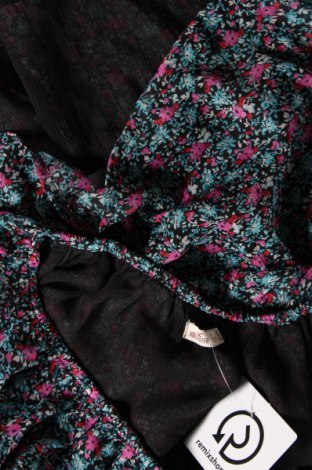 Дамска блуза Hollister, Размер S, Цвят Многоцветен, Цена 3,36 лв.