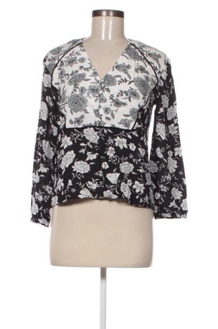 Γυναικεία μπλούζα Irl, Μέγεθος M, Χρώμα Πολύχρωμο, Τιμή 1,75 €