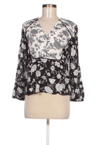 Γυναικεία μπλούζα Irl, Μέγεθος S, Χρώμα Πολύχρωμο, Τιμή 3,84 €