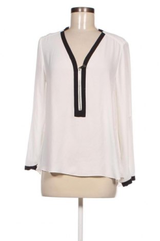 Дамска блуза Jennifer Taylor, Размер S, Цвят Бял, Цена 4,75 лв.