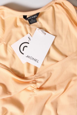 Дамска блуза Monki, Размер M, Цвят Бежов, Цена 7,54 лв.