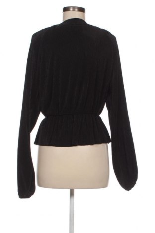 Damen Shirt Monki, Größe XS, Farbe Schwarz, Preis 2,44 €