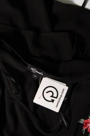 Γυναικεία μπλούζα Mosquitos, Μέγεθος L, Χρώμα Μαύρο, Τιμή 8,18 €