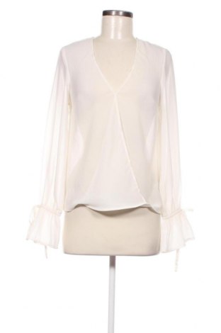 Damen Shirt NA-KD, Größe XXS, Farbe Weiß, Preis 7,98 €