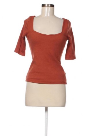 Γυναικεία μπλούζα Naf Naf, Μέγεθος S, Χρώμα Καφέ, Τιμή 5,57 €