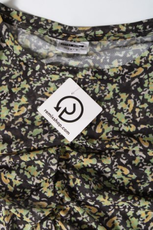 Γυναικεία μπλούζα Noisy May, Μέγεθος XL, Χρώμα Πολύχρωμο, Τιμή 4,00 €