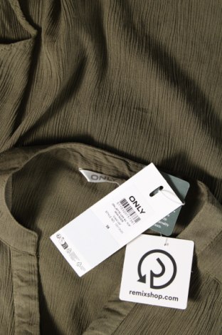 Дамска блуза ONLY, Размер M, Цвят Зелен, Цена 7,60 лв.