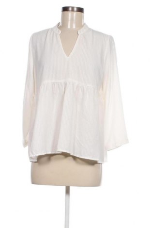 Γυναικεία μπλούζα ONLY, Μέγεθος M, Χρώμα Λευκό, Τιμή 4,18 €