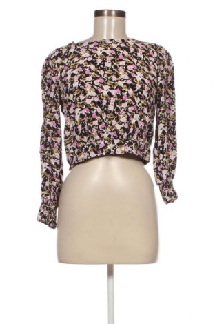 Damen Shirt ONLY, Größe XS, Farbe Mehrfarbig, Preis 2,71 €