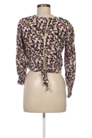Γυναικεία μπλούζα ONLY, Μέγεθος XS, Χρώμα Πολύχρωμο, Τιμή 3,34 €