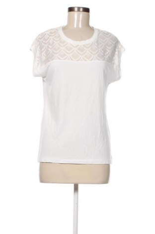 Дамска блуза ONLY, Размер M, Цвят Бял, Цена 9,75 лв.