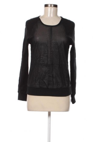 Дамска блуза ONLY, Размер XS, Цвят Черен, Цена 4,35 лв.