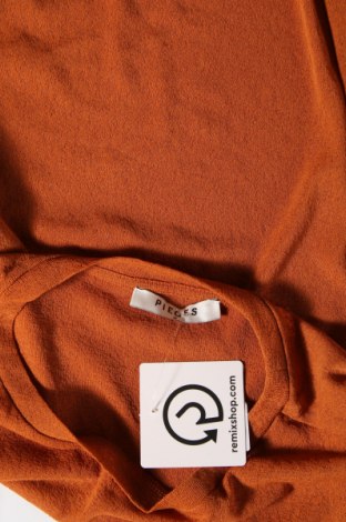 Γυναικεία μπλούζα Pieces, Μέγεθος M, Χρώμα Καφέ, Τιμή 2,41 €