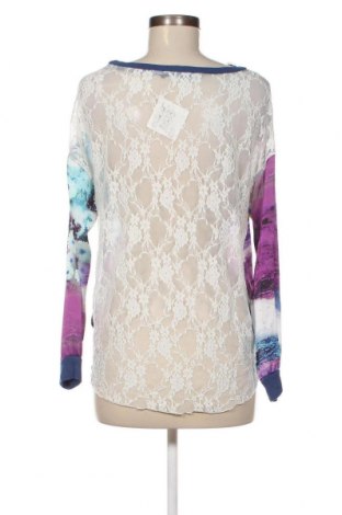 Γυναικεία μπλούζα Rinascimento, Μέγεθος M, Χρώμα Πολύχρωμο, Τιμή 3,58 €