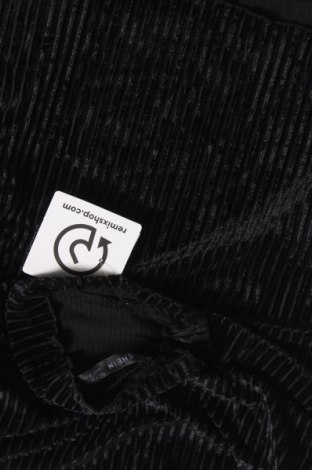Γυναικεία μπλούζα SHEIN, Μέγεθος M, Χρώμα Μαύρο, Τιμή 2,35 €