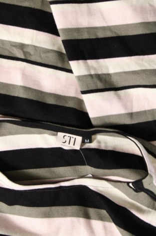 Γυναικεία μπλούζα STI, Μέγεθος M, Χρώμα Πολύχρωμο, Τιμή 2,23 €