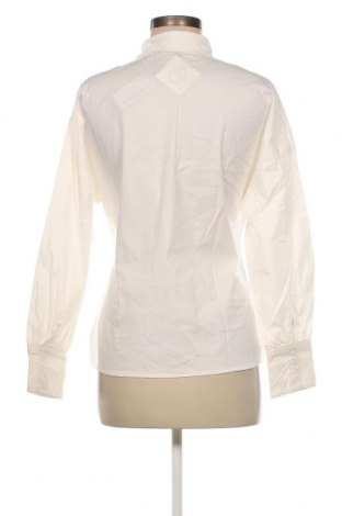 Дамска блуза Trendyol, Размер M, Цвят Бял, Цена 72,00 лв.