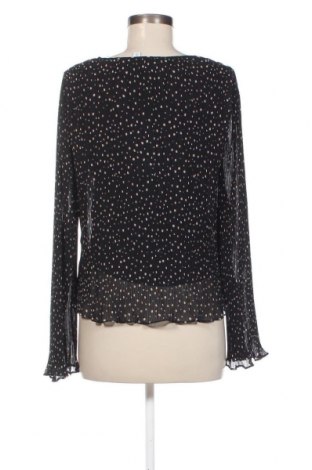 Γυναικεία μπλούζα VILA, Μέγεθος XS, Χρώμα Μαύρο, Τιμή 2,60 €