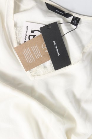 Damen Shirt Vero Moda, Größe XS, Farbe Weiß, Preis 5,16 €