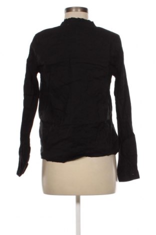 Γυναικεία μπλούζα Vero Moda, Μέγεθος M, Χρώμα Μαύρο, Τιμή 2,23 €