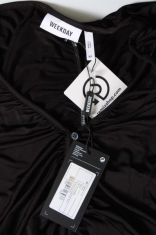 Дамска блуза Weekday, Размер XS, Цвят Черен, Цена 8,00 лв.
