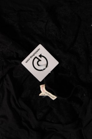 Bluză de femei Zenana Outfitters, Mărime M, Culoare Negru, Preț 10,00 Lei