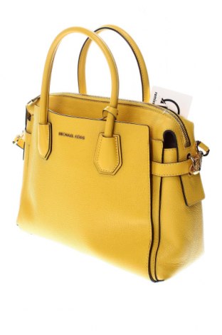 Дамска чанта Michael Kors, Цвят Жълт, Цена 297,53 лв.