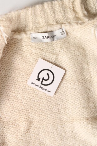 Дамска жилетка Zara Knitwear, Размер S, Цвят Бежов, Цена 20,00 лв.