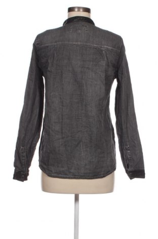 Γυναικείο πουκάμισο Garcia Jeans, Μέγεθος M, Χρώμα Γκρί, Τιμή 3,42 €