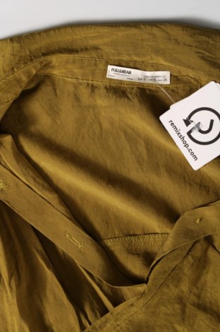 Дамска риза Pull&Bear, Размер S, Цвят Зелен, Цена 25,00 лв.