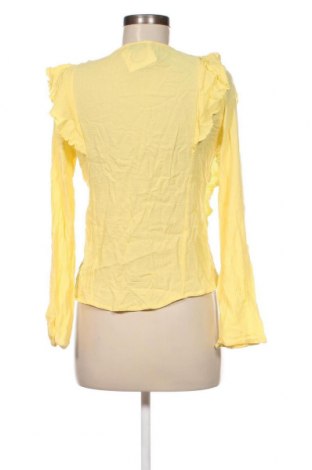 Γυναικείο πουκάμισο Stradivarius, Μέγεθος S, Χρώμα Κίτρινο, Τιμή 4,33 €