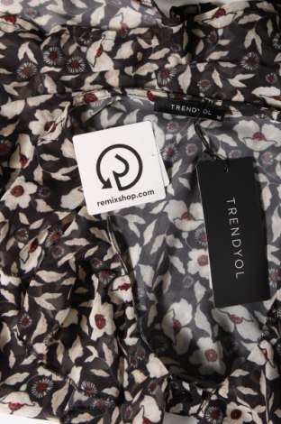 Γυναικείο πουκάμισο Trendyol, Μέγεθος S, Χρώμα Πολύχρωμο, Τιμή 4,82 €