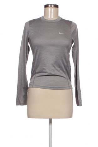 Damen Sport Shirt Nike, Größe XS, Farbe Grau, Preis 18,37 €