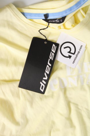 Γυναικείο t-shirt Diverse, Μέγεθος S, Χρώμα Κίτρινο, Τιμή 5,19 €