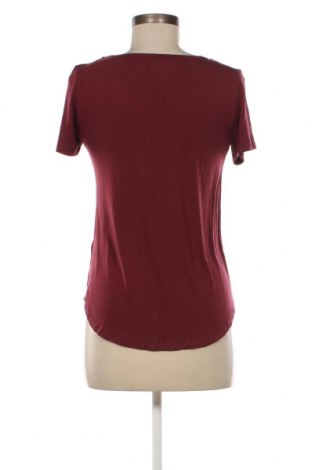 Дамска тениска Hollister, Размер XS, Цвят Червен, Цена 33,00 лв.