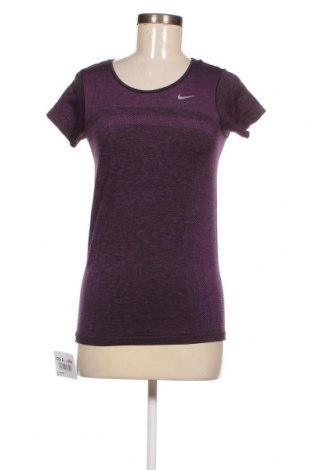 Damen T-Shirt Nike, Größe S, Farbe Lila, Preis 13,92 €