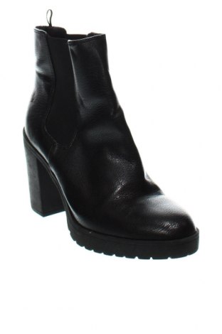 Γυναικεία μποτάκια H&M, Μέγεθος 37, Χρώμα Μαύρο, Τιμή 7,72 €