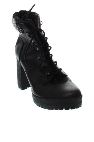 Dámské boty  Primark, Velikost 41, Barva Černá, Cena  765,00 Kč